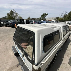 Mazda B2600 1993 White Manual Petrol