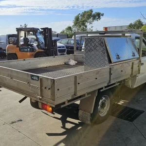 Mazda B2600 2003 White Manual Petrol