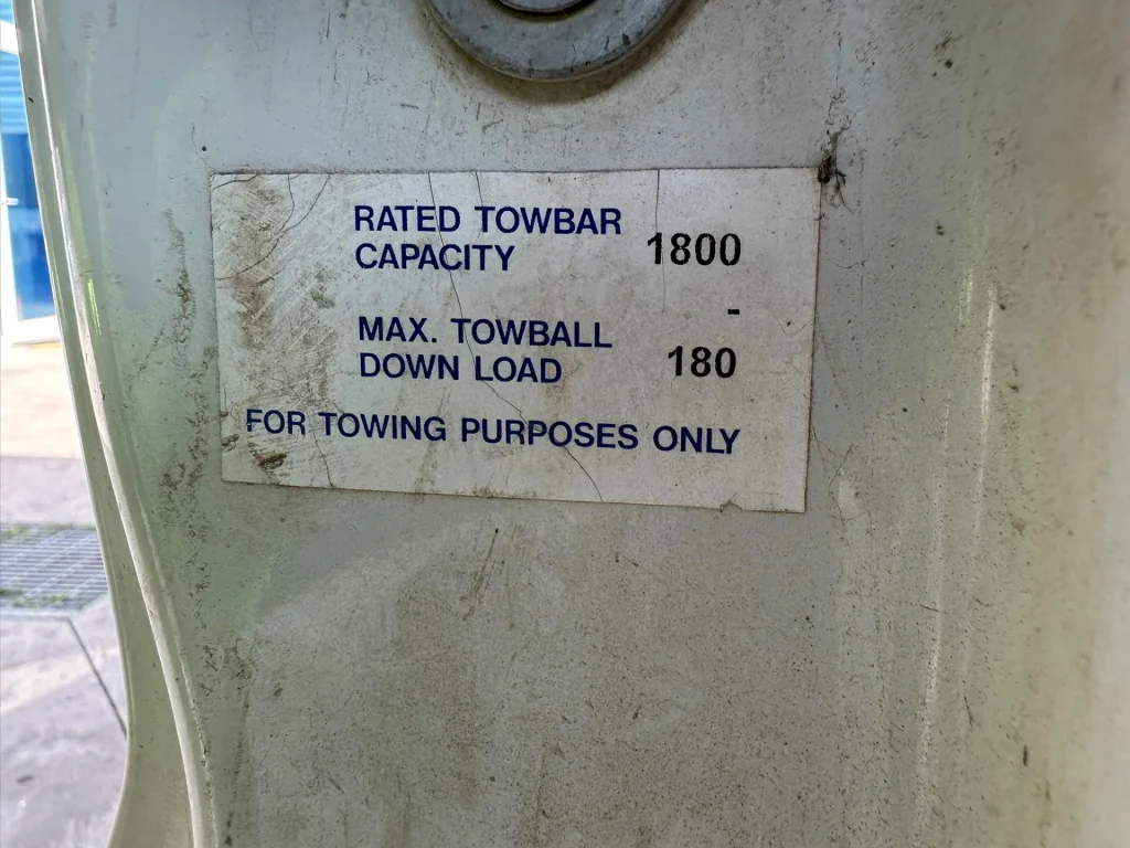 Mazda B2500 2005 White Manual Diesel