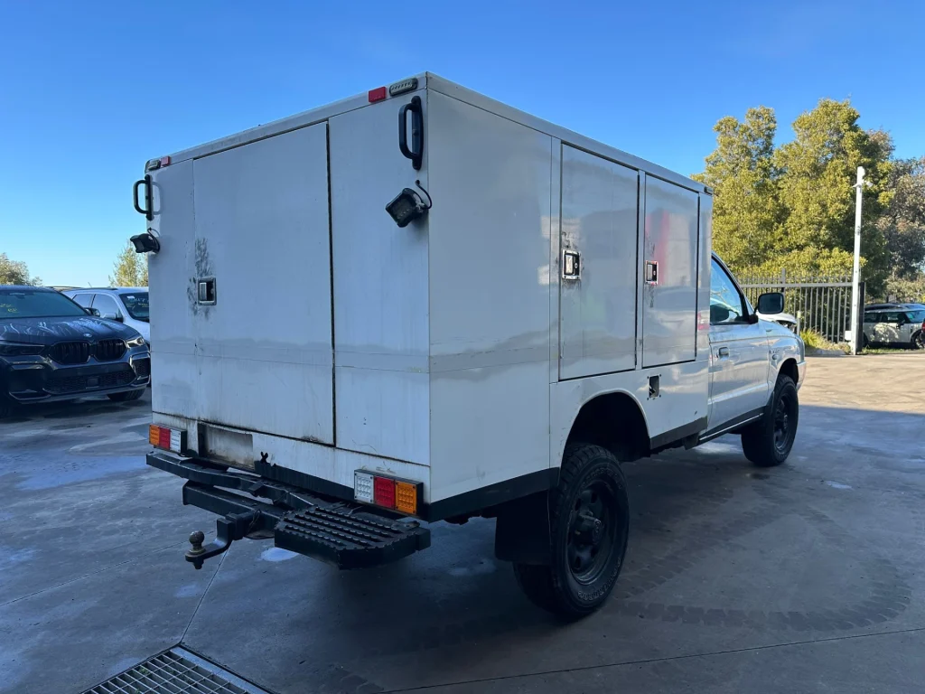 Mazda Bravo 2005 White Manual Diesel