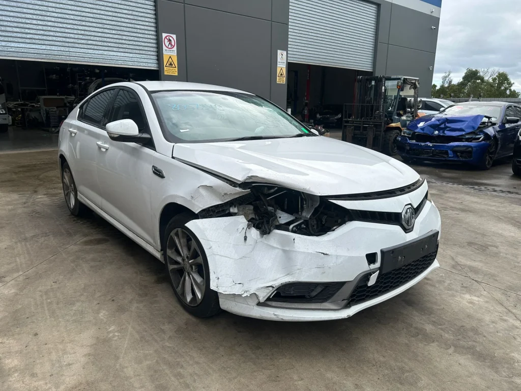 MG 6 2017 White Auto Petrol