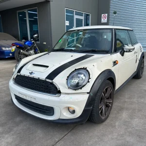 Mini Cooper 2011 White Auto Petrol
