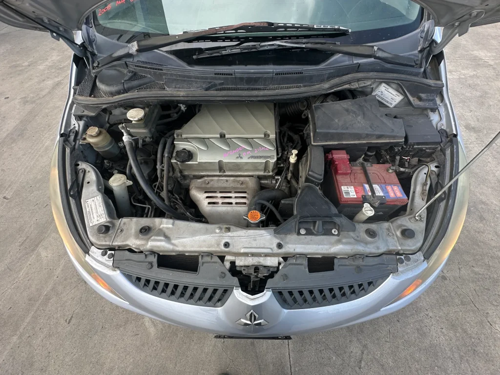 Mitsubishi Grandis 2005 Silver Auto Petrol