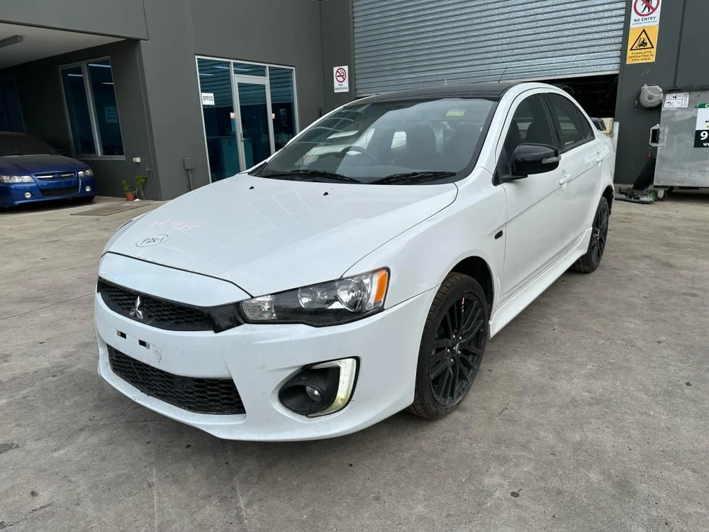 Mitsubishi Lancer 2017 White Auto Petrol