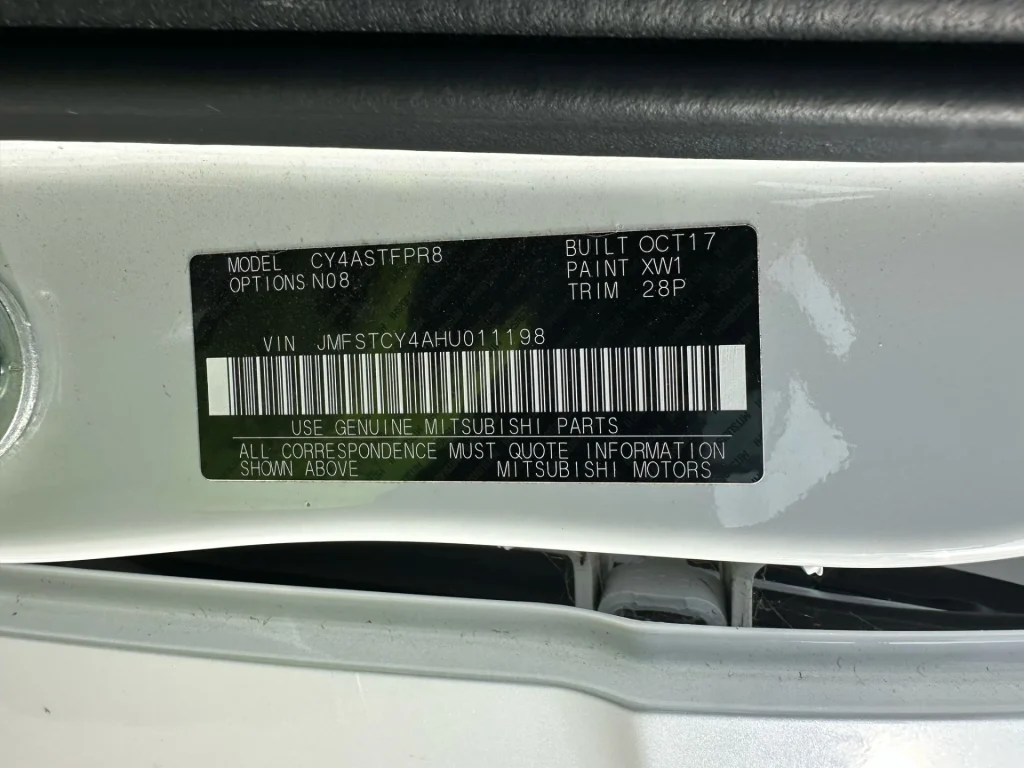 Mitsubishi Lancer 2017 White Auto Petrol