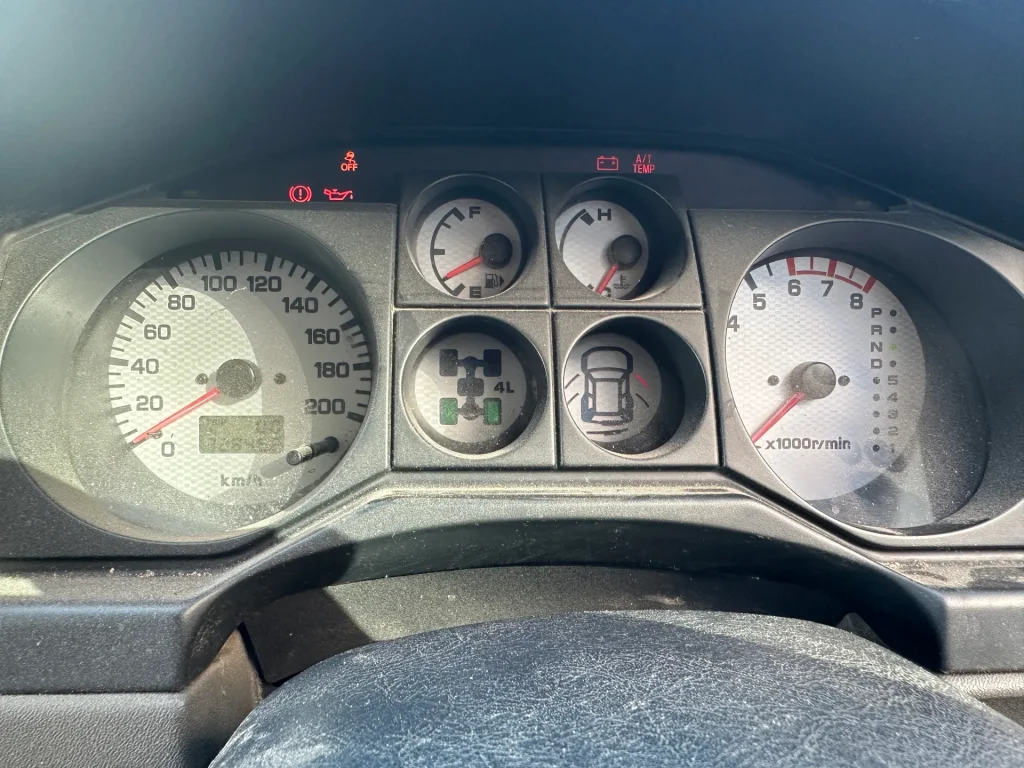 Mitsubishi Pajero 2005 Silver Auto Petrol