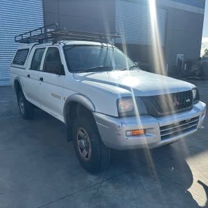 Mitsubishi Triton 2002 White Manual Petrol