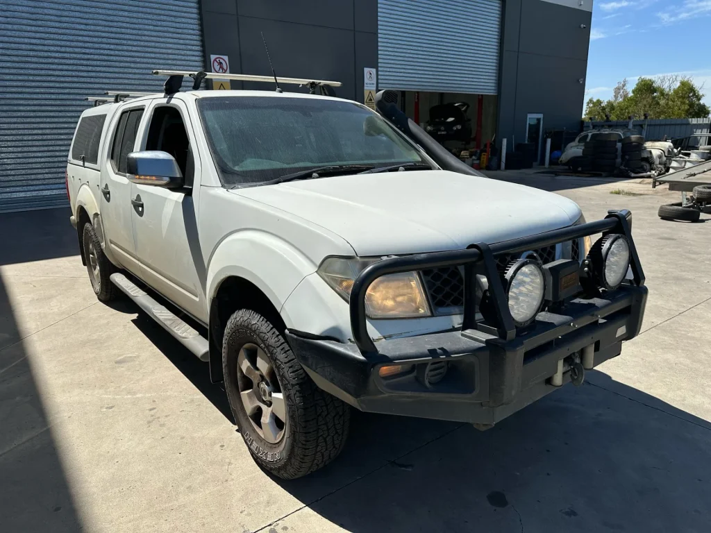 Nissan Navara 2007 White Auto White