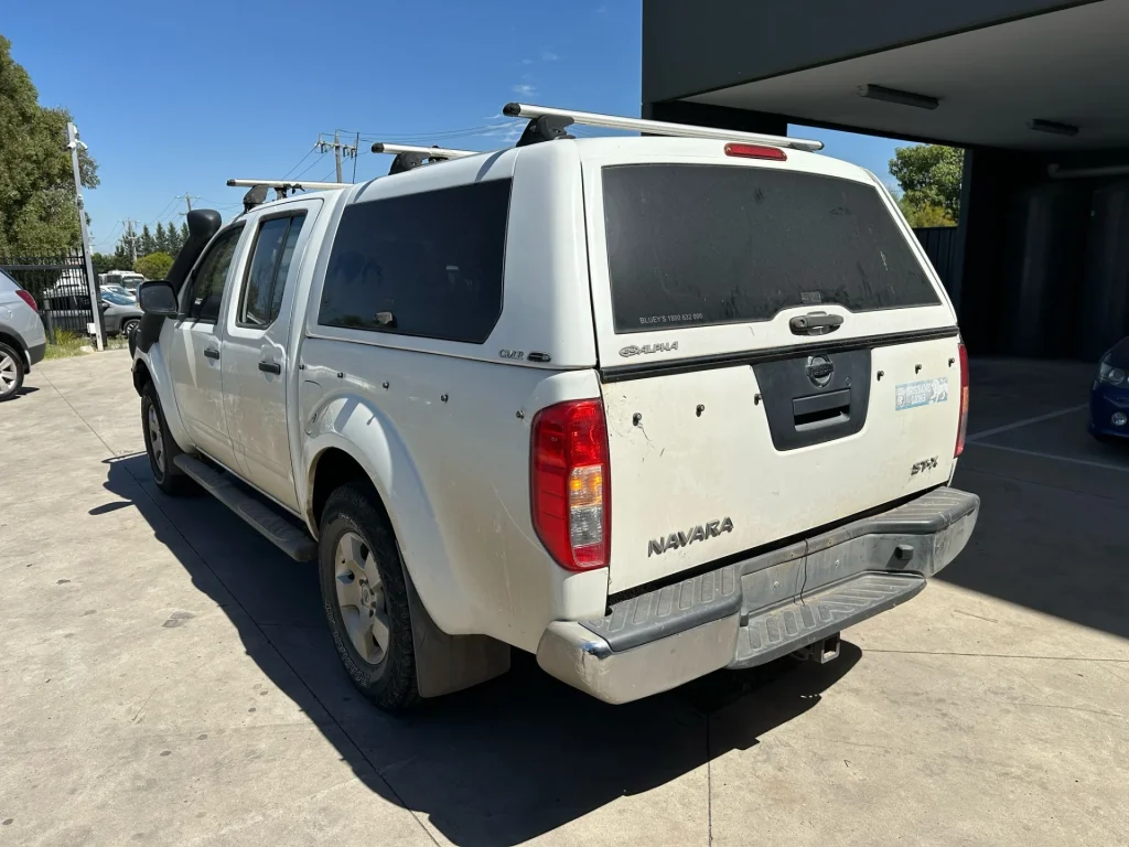 Nissan Navara 2007 White Auto White