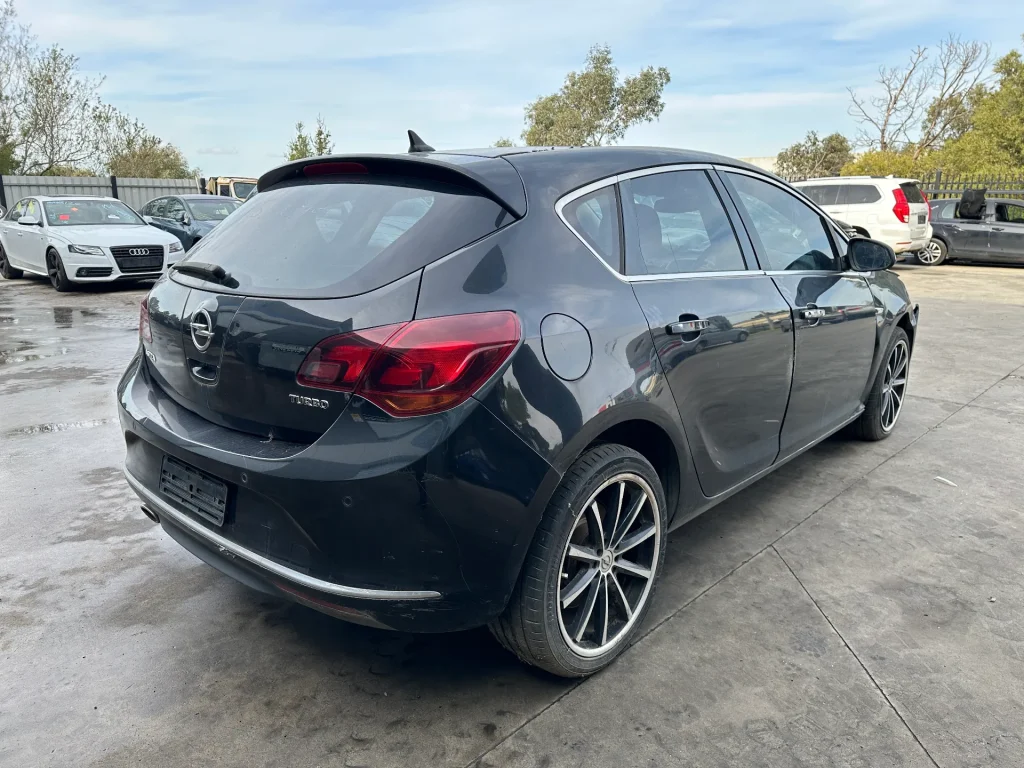 Opel Astra 2012 Black Auto Petrol