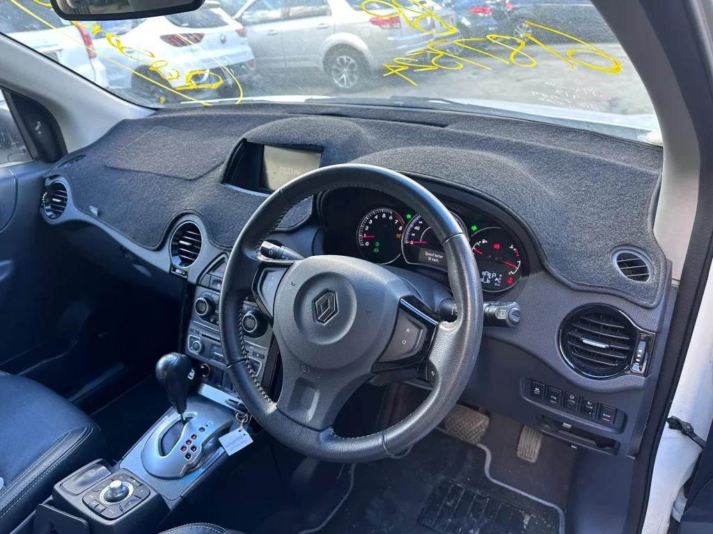 Renault Koleos 2025 White Auto Petrol