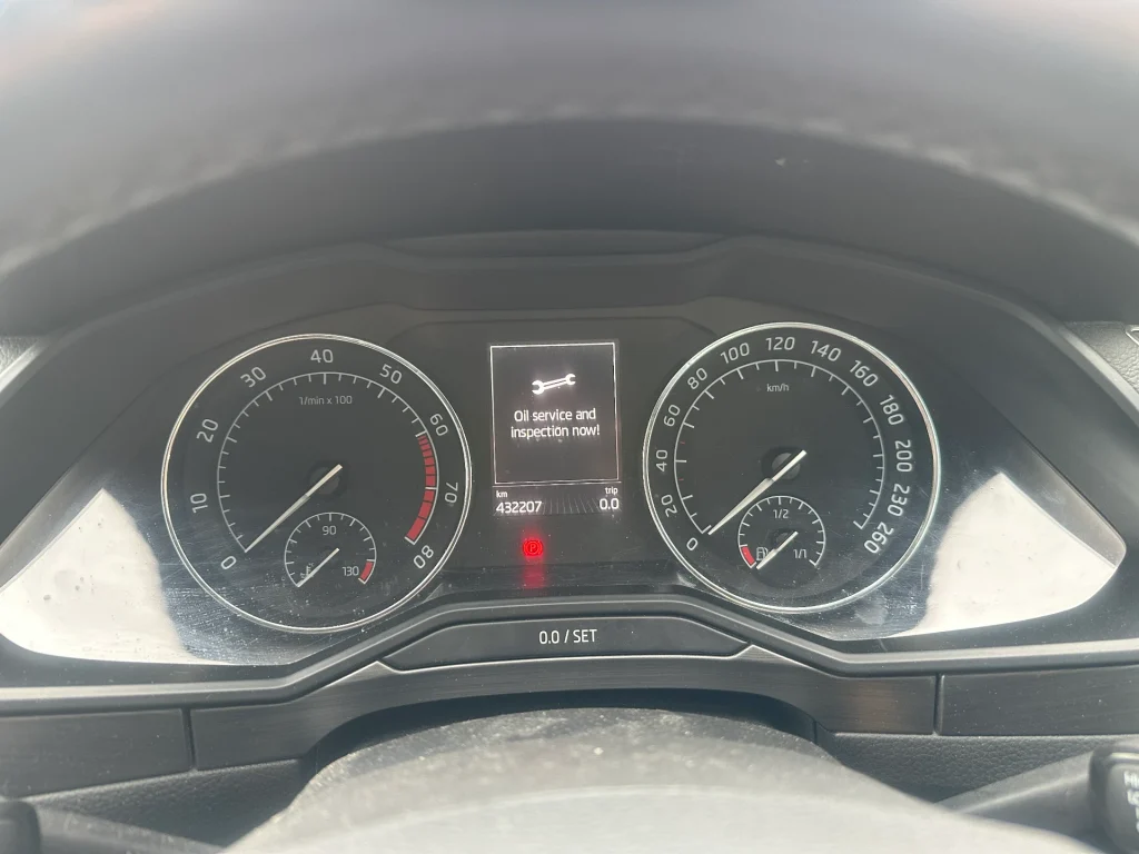 Skoda Superb 2017 Titanium Auto Petrol