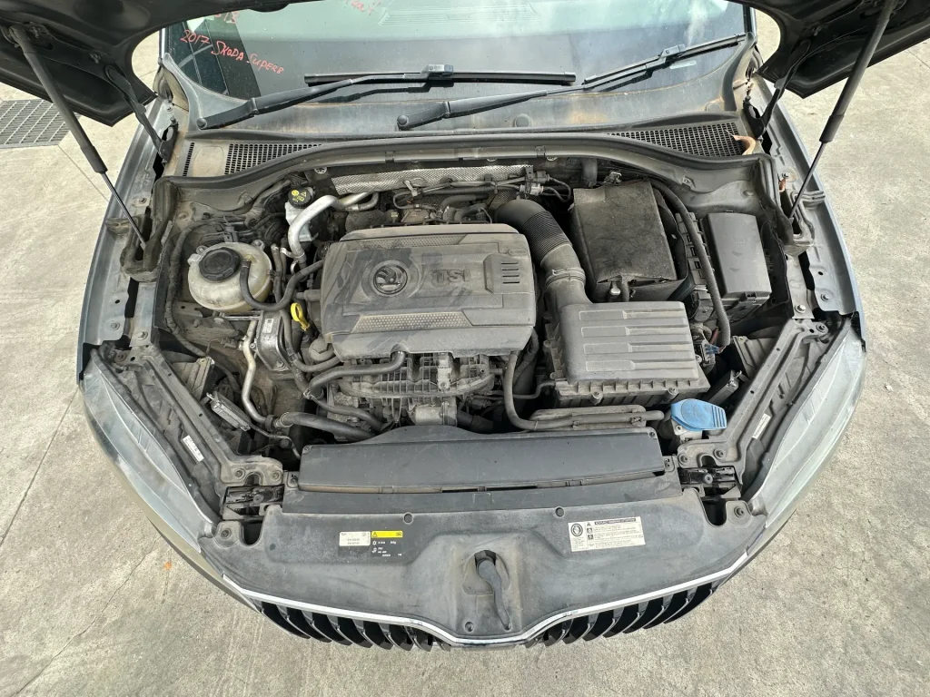 Skoda Superb 2017 Titanium Auto Petrol