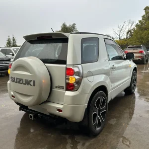 Suzuki Grand Vitara 2010 White Auto Petrol