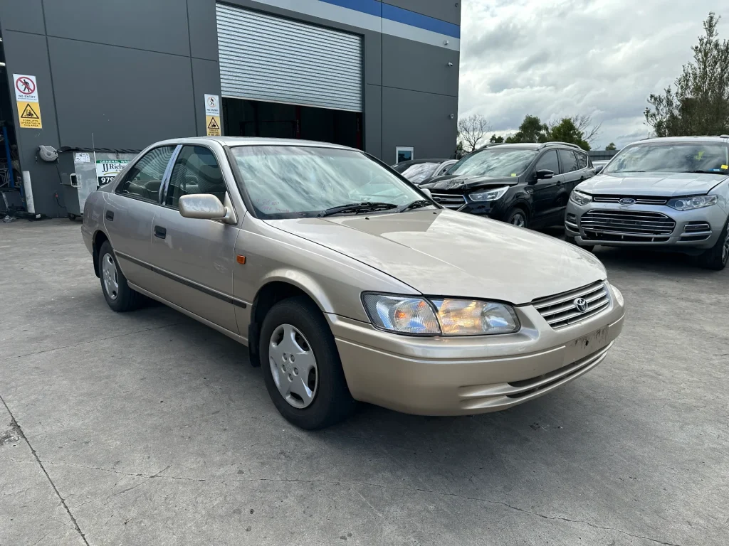 Toyota Camry 1998 Brown Auto Petrol