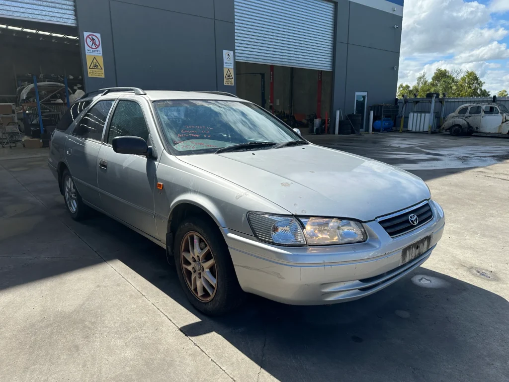 Toyota Camry 2001 Silver Auto Petrol