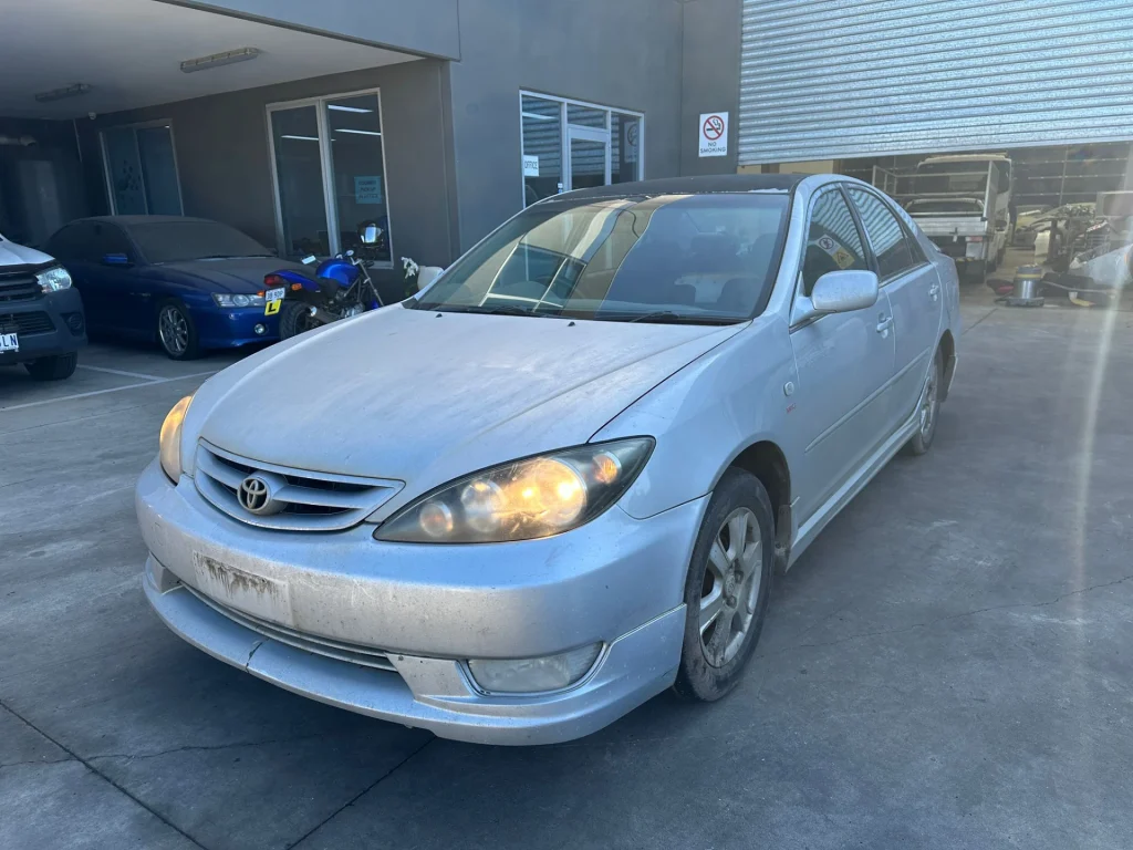 Toyota Camry 2004 Silver Auto Petrol