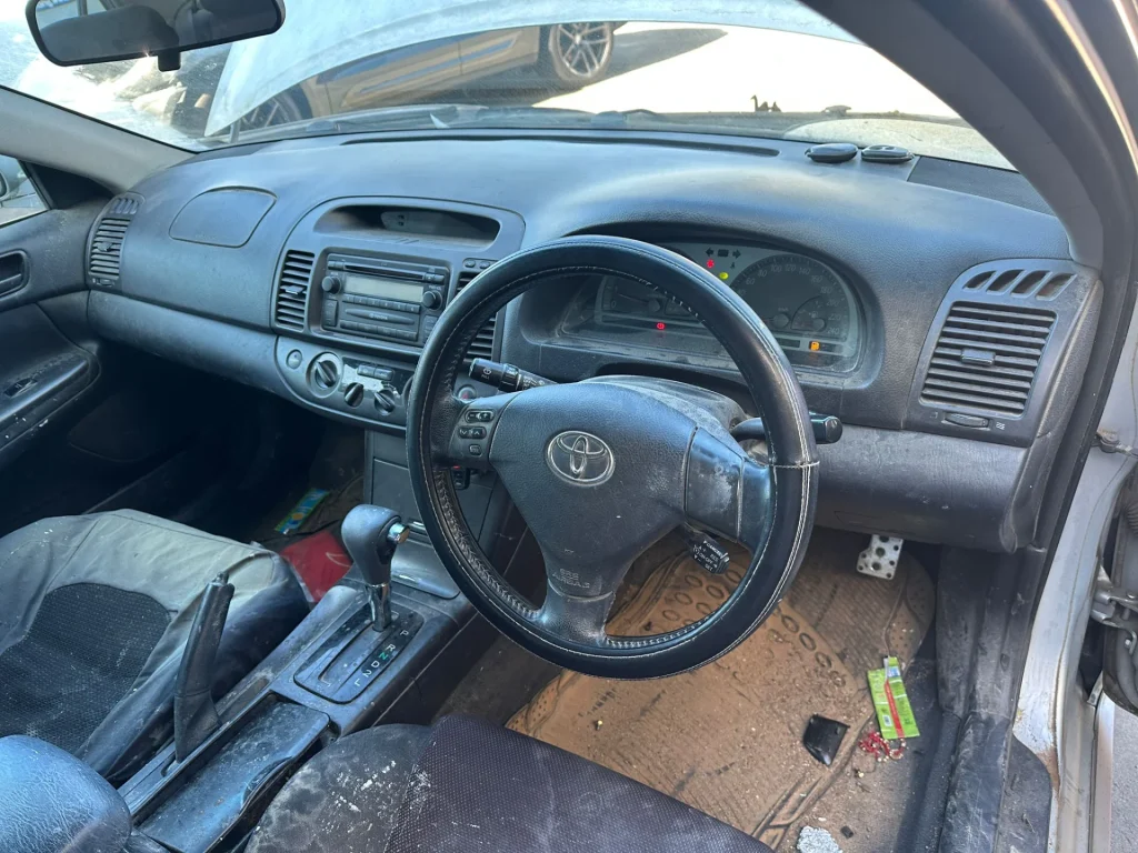 Toyota Camry 2004 Silver Auto Petrol