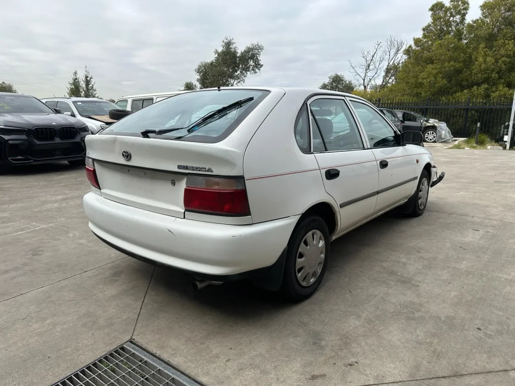 Toyota Corolla 1995 White Auto Petrol