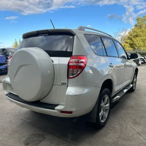 Toyota Rav4 2011 White Auto Petrol