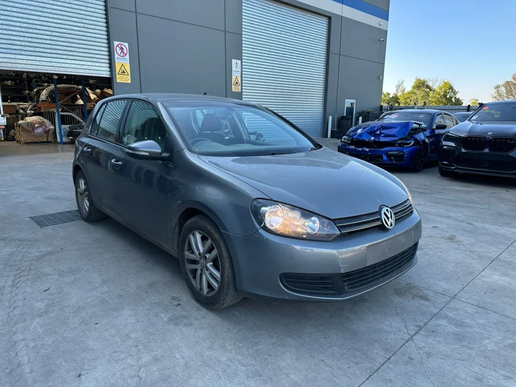 Volkswagen Golf 2010 Platinum Silver Auto Diesel