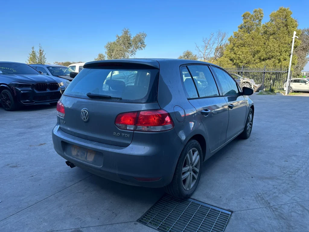 Volkswagen Golf 2010 Platinum Silver Auto Diesel