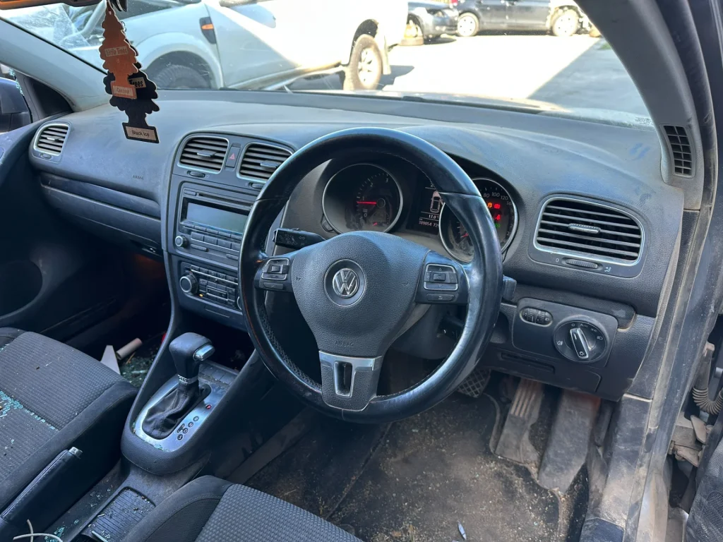 Volkswagen Golf 2010 Platinum Silver Auto Diesel