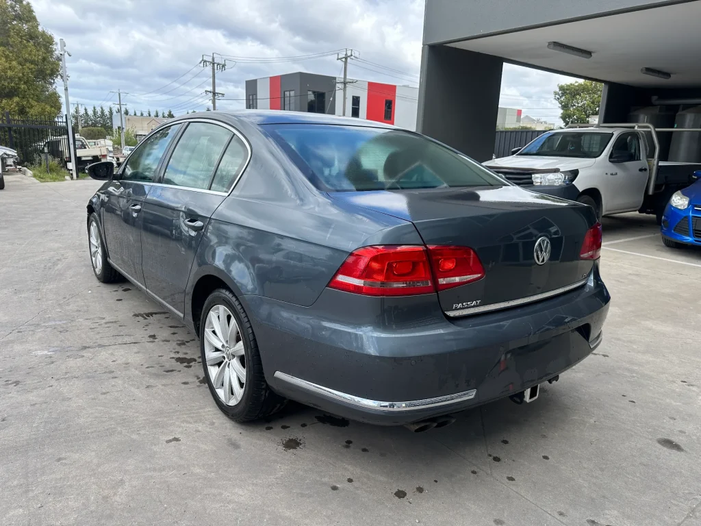 Volkswagen Passat 2013 Black Auto Petrol